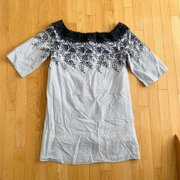 Off the Shoulder Dress - Picture 1 of 3